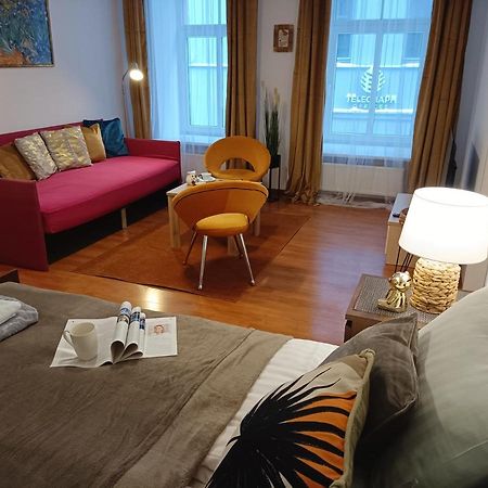 Old Town Sunny Bee Apartment Prime Location Ryga Zewnętrze zdjęcie