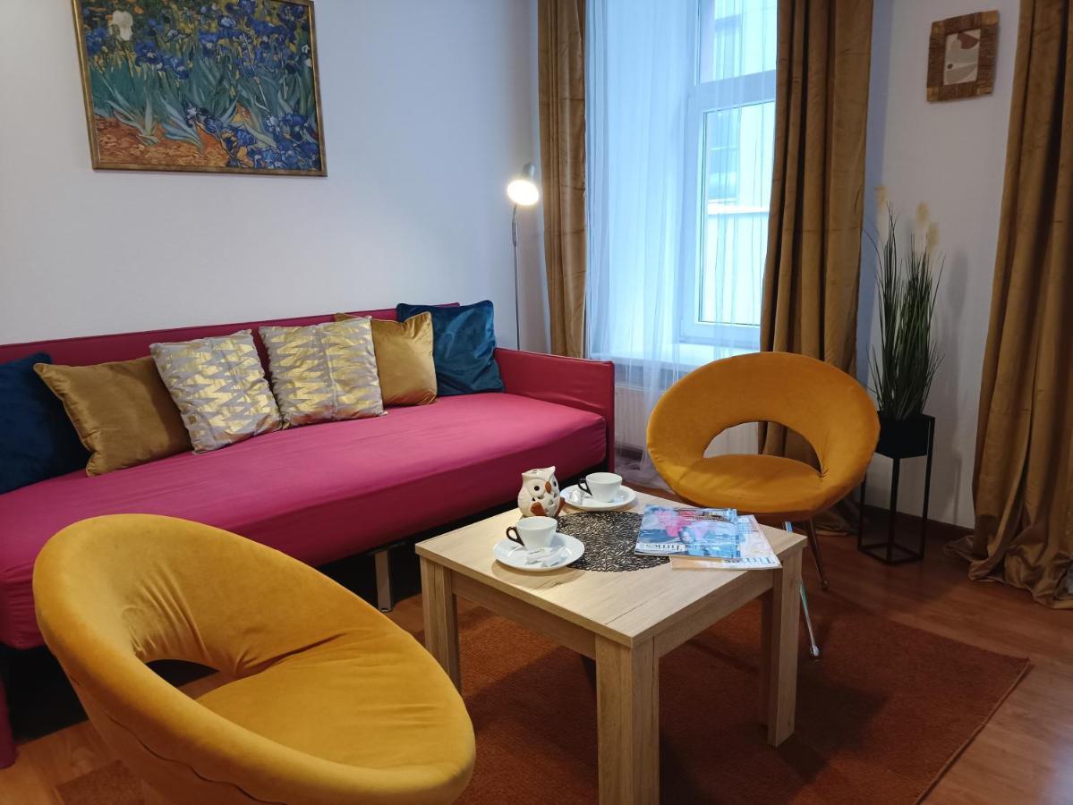 Old Town Sunny Bee Apartment Prime Location Ryga Zewnętrze zdjęcie