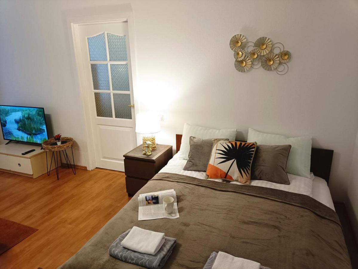 Old Town Sunny Bee Apartment Prime Location Ryga Zewnętrze zdjęcie